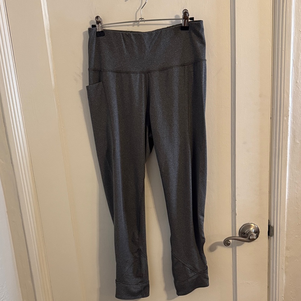 YogaSmoga Women’s Gray Yoga Pants Sz Medium